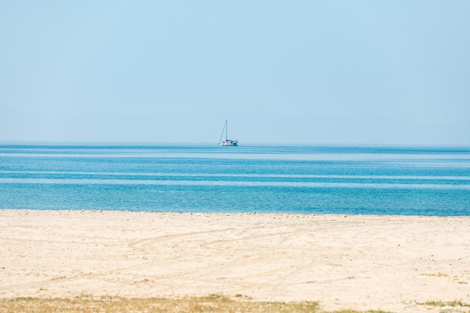 Olivento Beach Front Suites Potós Eksteriør bilde