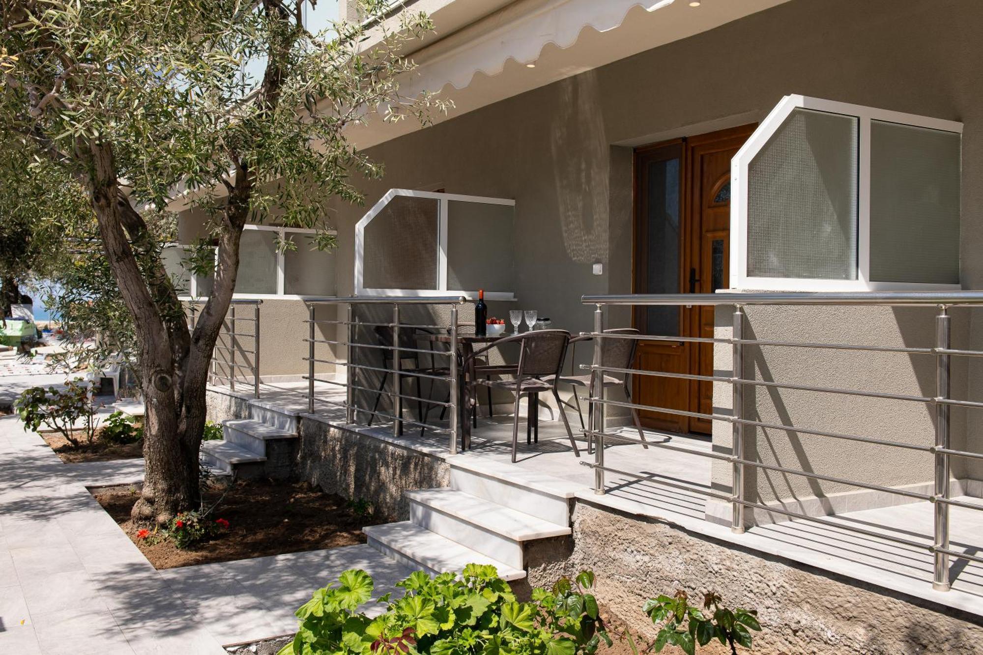Olivento Beach Front Suites Potós Eksteriør bilde