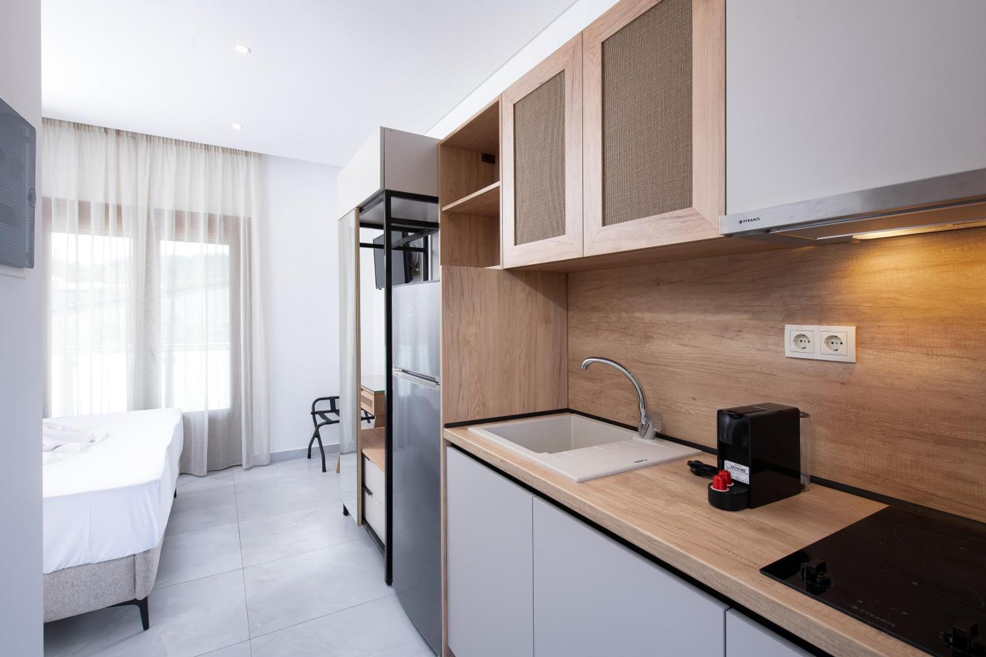 Olivento Beach Front Suites Potós Eksteriør bilde