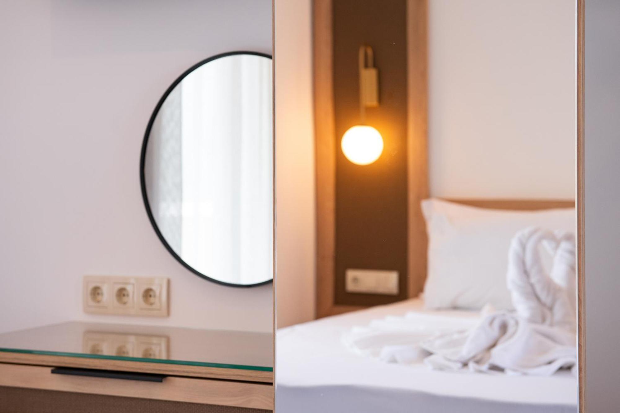 Olivento Beach Front Suites Potós Eksteriør bilde